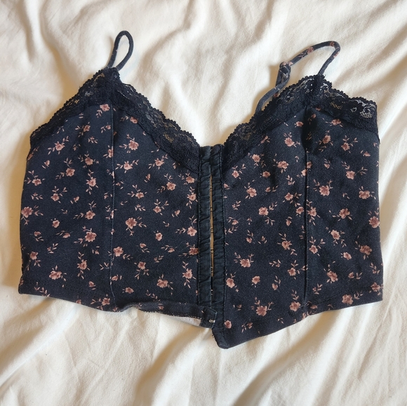 Bundle of tops - Picture 3 of 9